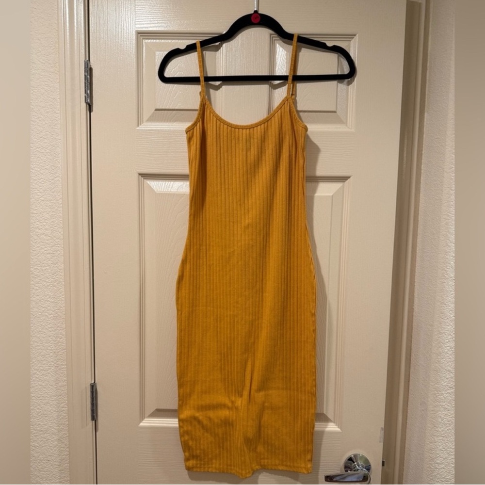 Absolutely Love It Mustard Yellow Ribbed Midi Dress Size M Sleeveless Casual